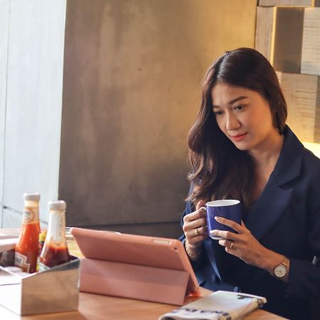 Holiday Inn Express Bangkok Sathorn By Ihg Экстерьер фото