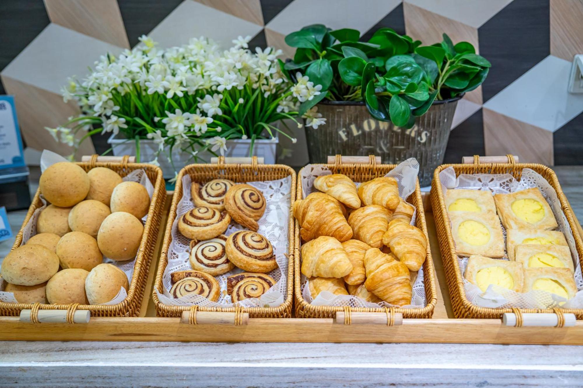 Holiday Inn Express Bangkok Sathorn By Ihg Экстерьер фото